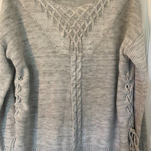 Women's Gray Sweater Size Medium Freshman - Picture 4 of 5